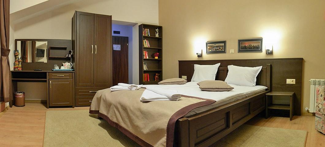 Family Hotel Balkanci Uzana Εξωτερικό φωτογραφία