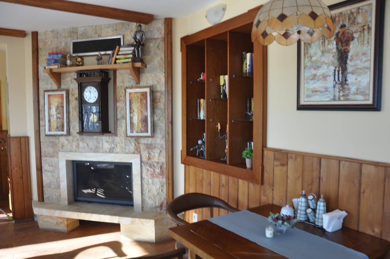 Family Hotel Balkanci Uzana Εξωτερικό φωτογραφία