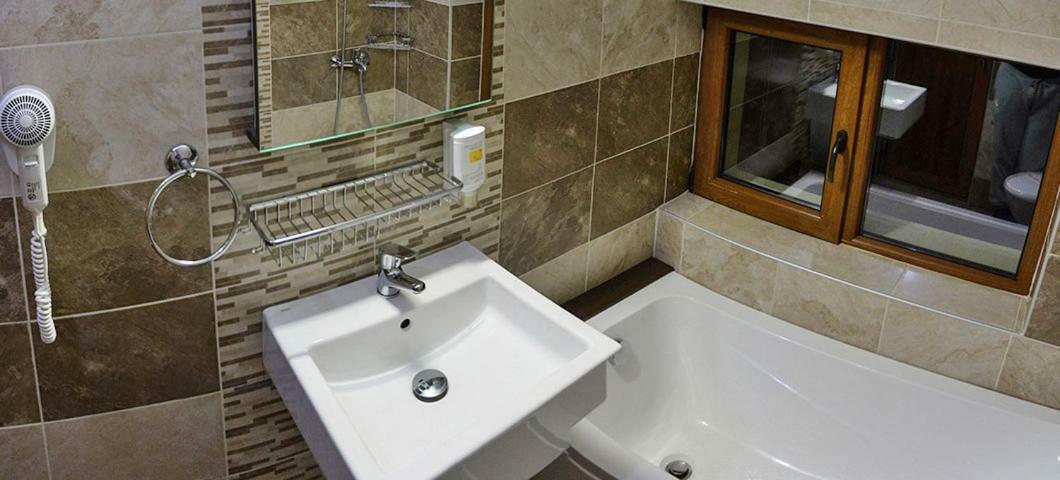 Family Hotel Balkanci Uzana Εξωτερικό φωτογραφία
